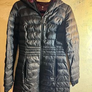 Black Quilted Puffer Jacket with Hood and Mid-Length Design